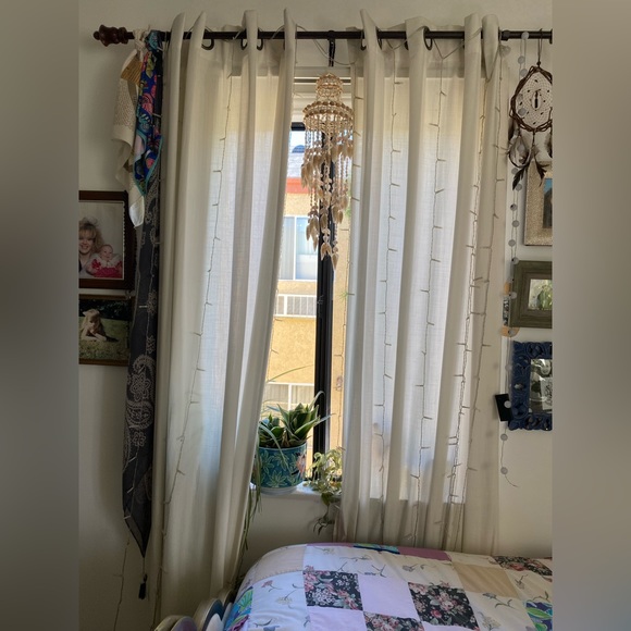 Twinkle Star 300 LED Window Curtain String Light - Picture 12 of 15